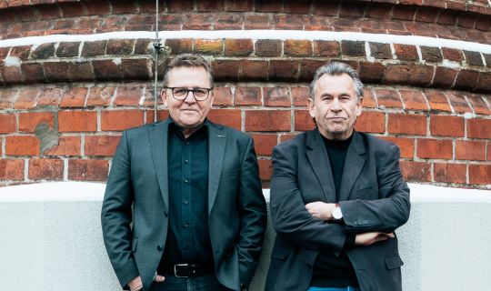 5_KOSMOS_Team_PRINT(c)sarahmistura.jpg 5_KOSMOS_Team_PRINT(c)sarahmistura.jpg