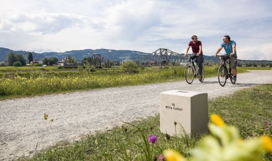 Radtour_Ãber die Grenze_Bild_1_Dietmar Walser.jpg Radtour_Ãber die Grenze_Bild_1_Dietmar Walser.jpg