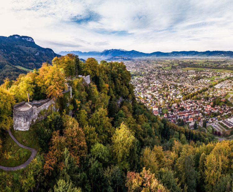 Panorama Ruine Alt-Ems (c) Dietmar Stiplovsek - Hohenems Tourismus