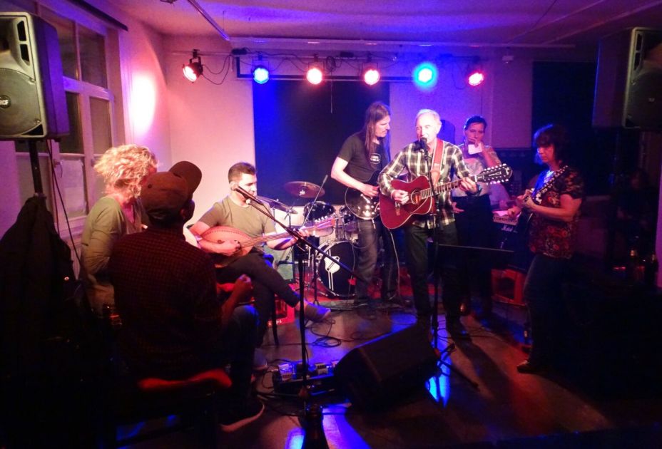 jamsession-1536x1152.jpg