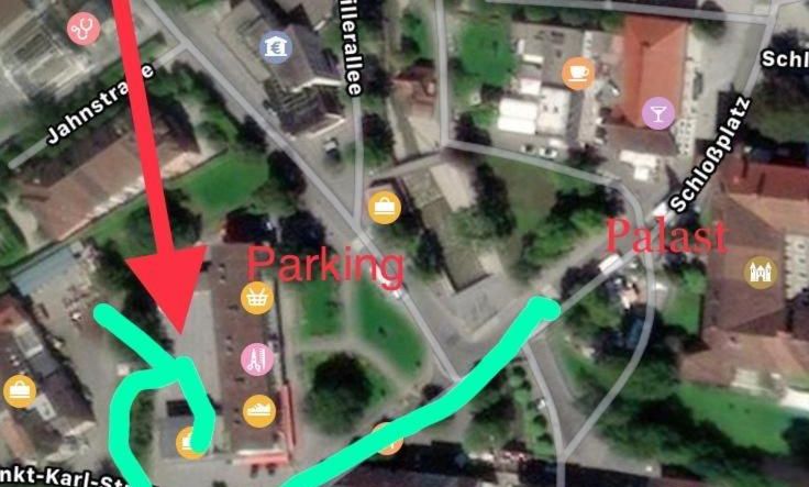 Zimmer & Appartements am SchloÃplatz