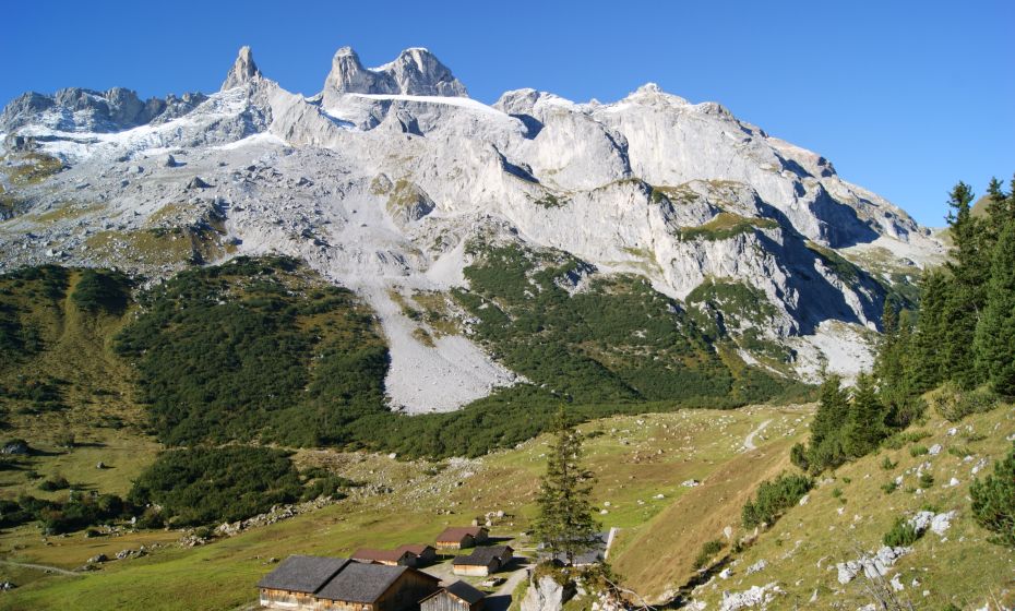 Obere Sporaalpe mit 3 TÃ¼rme und Durusenfluh