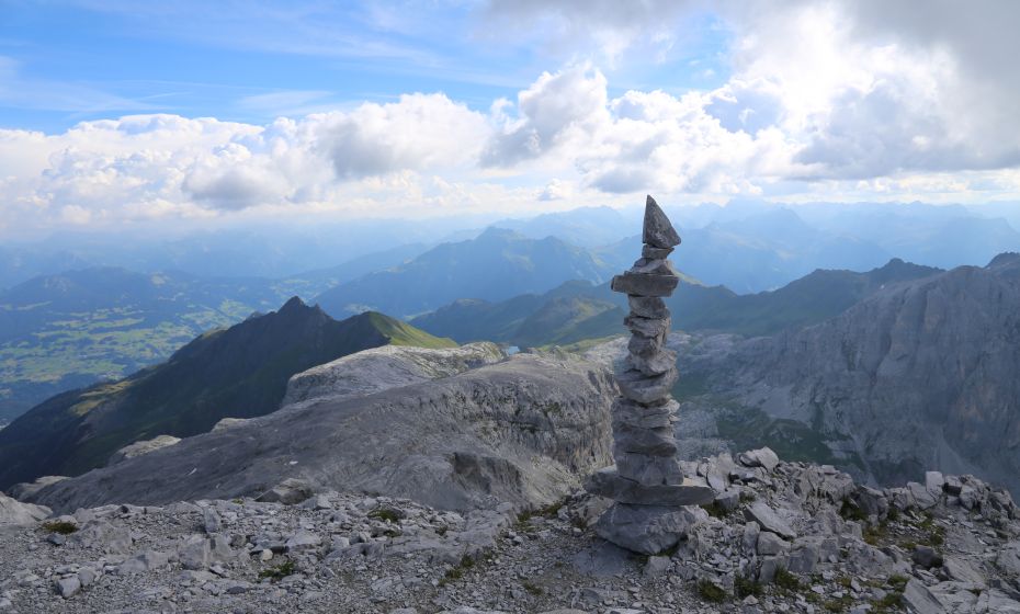 __NO_NAME__ __NO_NAME__