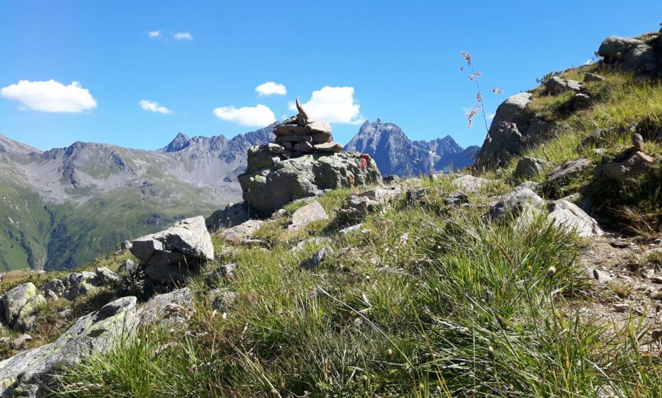 Emil-Roth-Weg, Markierung Emil-Roth-Weg, Markierung