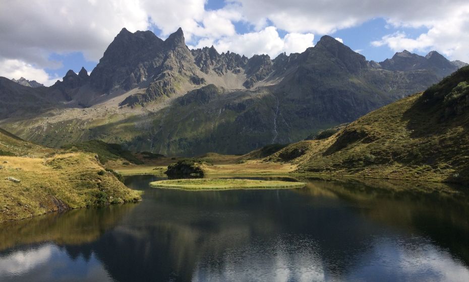 Langsee in the rear Silbertal