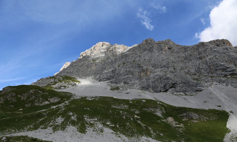 __NO_NAME__ __NO_NAME__