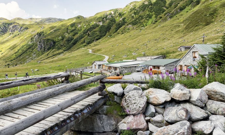 Verbellaalpe von der anderen Bachseite Verbellaalpe von der anderen Bachseite