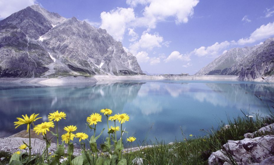 Lünersee (1970 m) Lünersee (1970 m)