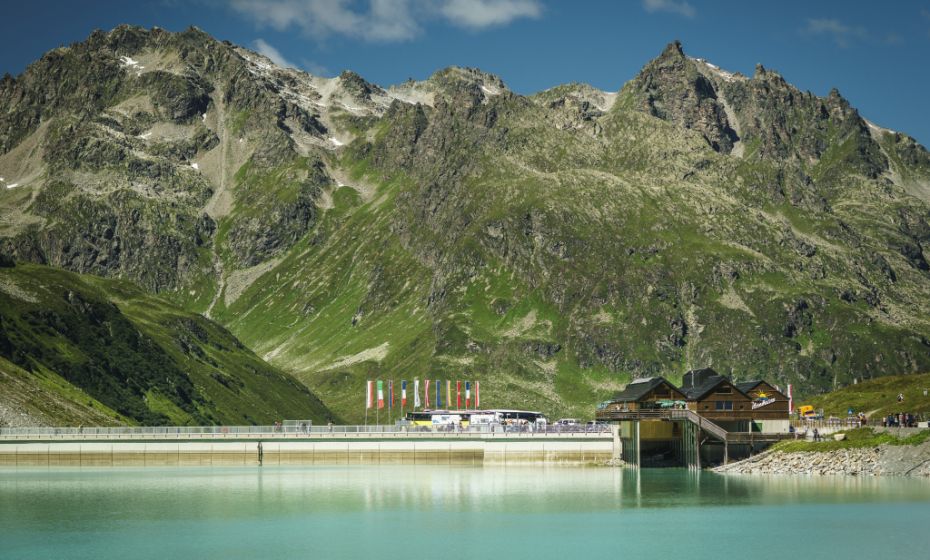 Elisa Schöllhorn - Montafon Tourismus GmbH - Dietmar Denger Silvrettasee mit Staumauer