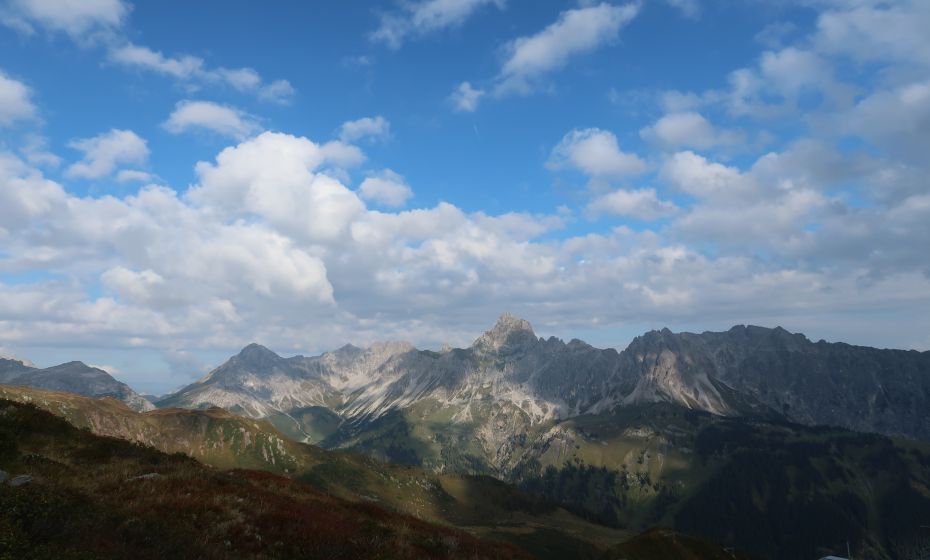 View from Golmer Joch to the Zimba