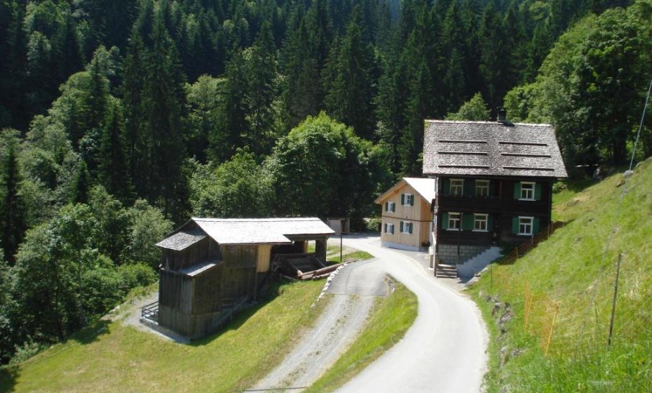 Christina Wachter Gafazutweg bei "Mülli-Ferdi" in Latschau